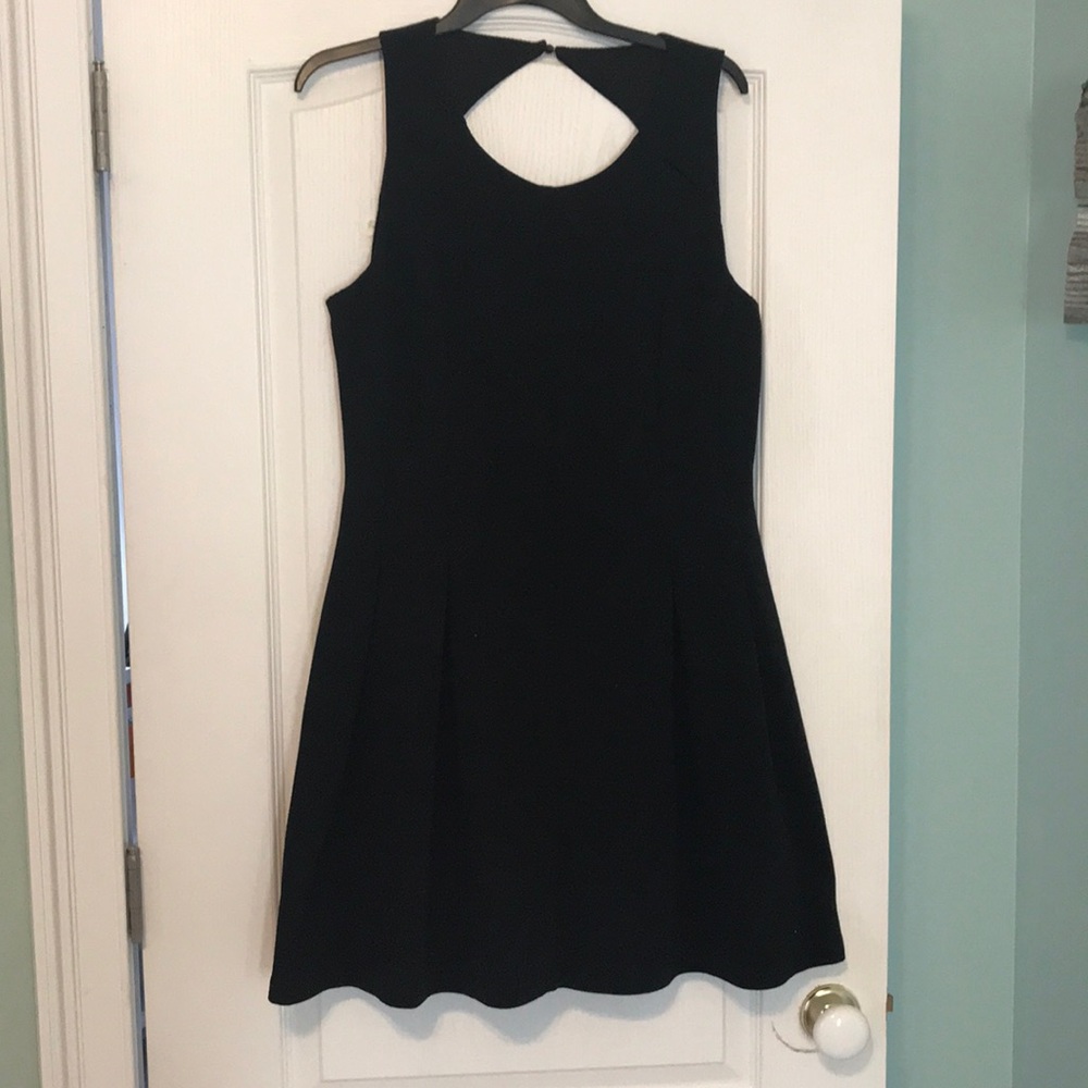 ELLE size 16 little black dress